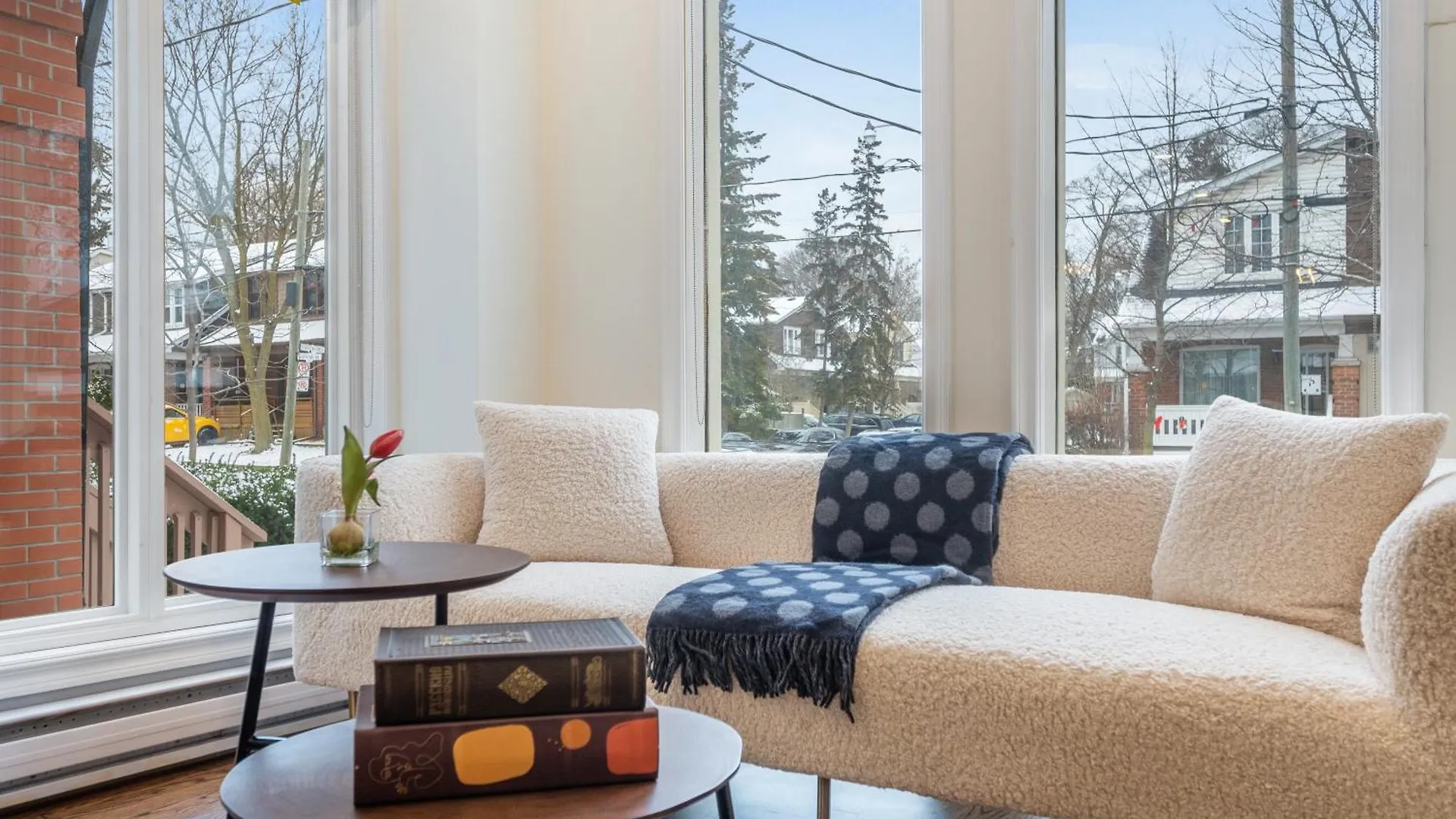 Designer 3Br & 2Wr Townhouse Apartment Toronto